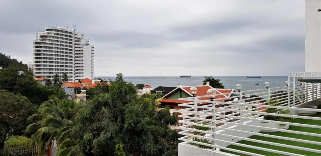 Sea Mountain Hotel Вунгтау Экстерьер фото